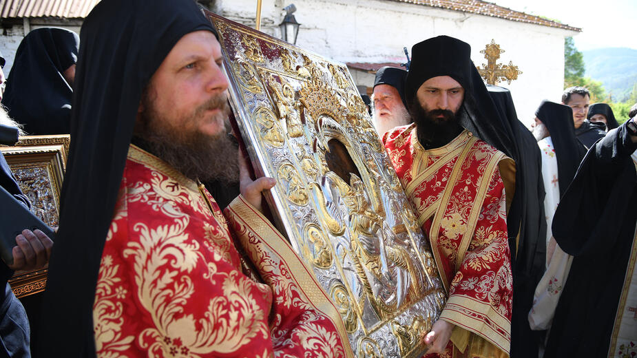 The Procession of the “Axion Estin” Icon in Karyes (2025)
