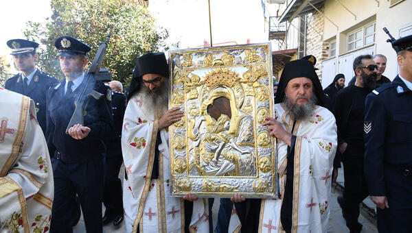 axion-estin-procession-2025-03.jpg